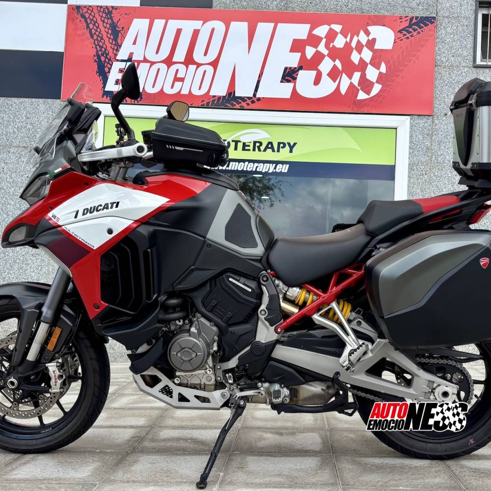 DUCATI, MULTISTRADA V4 S CARBON PACK AKRAPOVIC