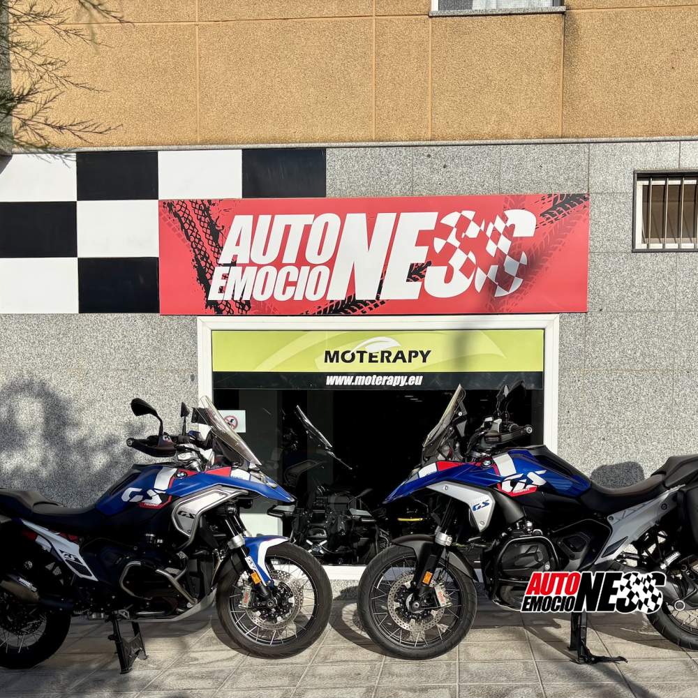 BMW, R 1300 GS TROPHY AKRAPOVIC NAVIGATOR