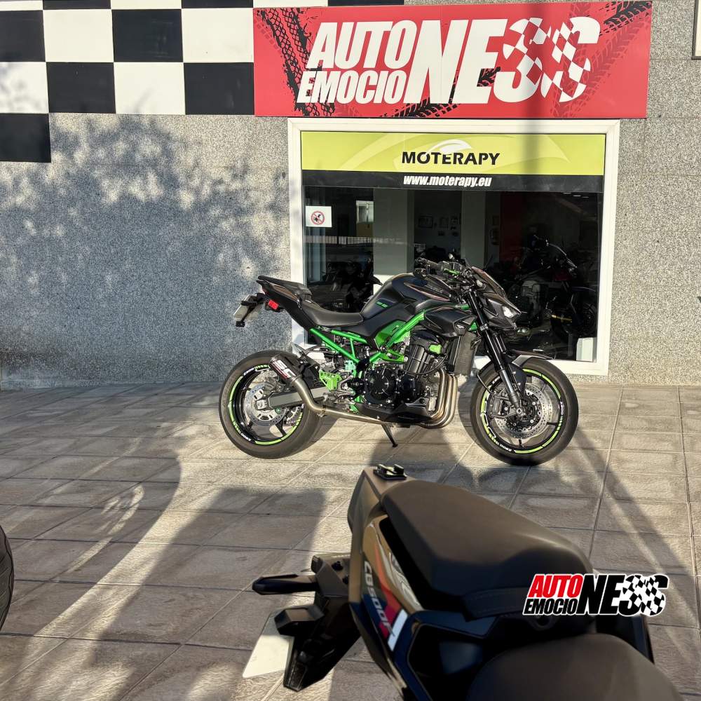 KAWASAKI, Z 900 A2 BLACK CARBON